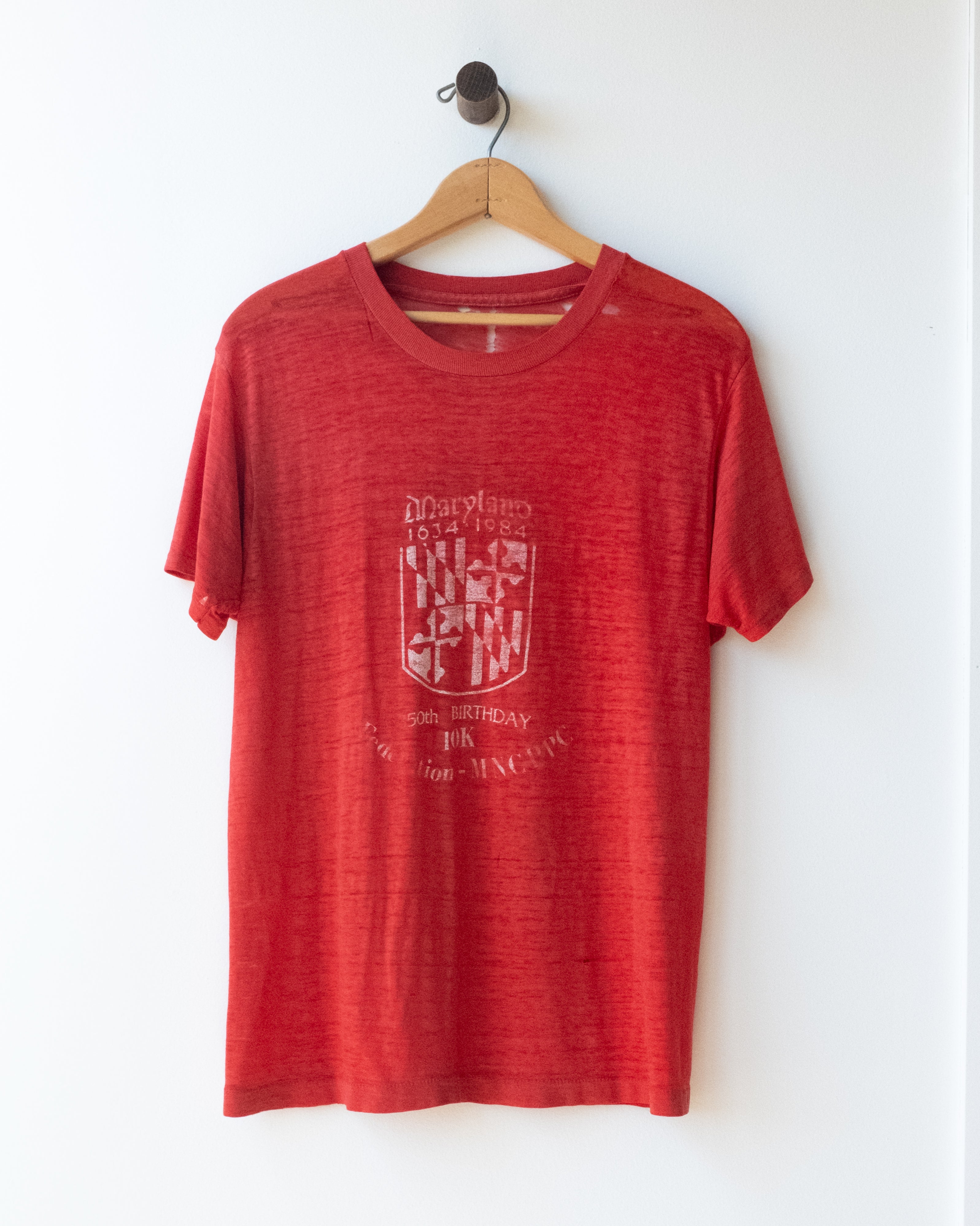 no.0002 camp springs tee